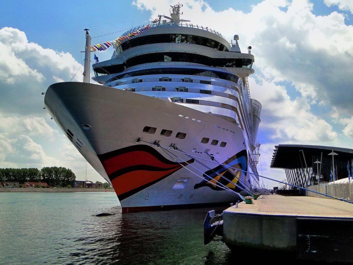 Vormann Jantzen, Direkt Am Leuchtturm Leilighet Rostock Eksteriør bilde