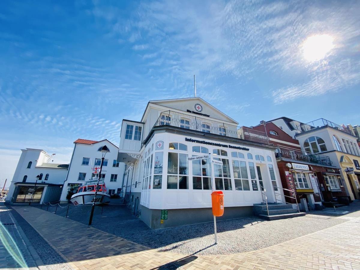 Vormann Jantzen, Direkt Am Leuchtturm Leilighet Rostock Eksteriør bilde
